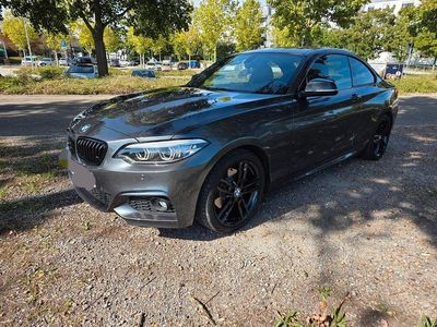 BMW 220