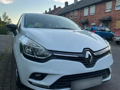 Gebraucht Renault Clio IV LIMITED 73 PS (53 kW) 2017 Weiß Kleinwagen