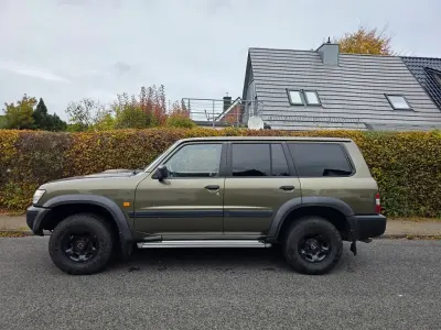 Gebraucht Nissan Patrol 129 PS (94 kW) 1999 Grün SUV
