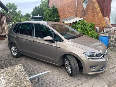 Gebraucht VW Golf Sportsvan LOUNGE 125 PS (91 kW) 2015 Silber Van / Kleinbus