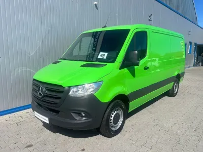 Gebraucht Mercedes Sprinter 170 PS (125 kW) 2021 Gelbgrün Van