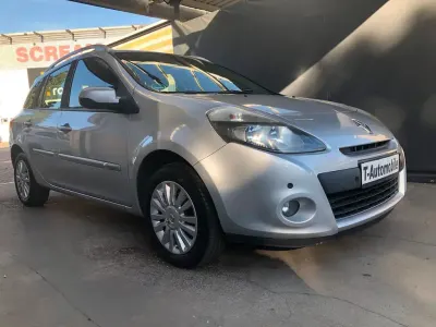 Brugt Renault Clio II Dynamique 75 HK (55 kW) 2011 Sølv Sedan