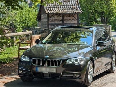 Braun Gebraucht 2016 BMW 530 Luxury Line Kombi | 20.500 € (Fairer Preis)