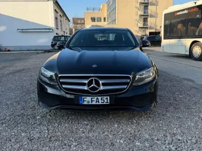 Gebraucht Mercedes E200 150 PS (110 kW) 2019 Schwarz Limousine