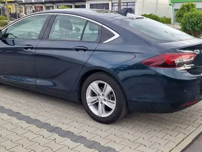 Gebraucht Opel Insignia Innovation 165 PS (121 kW) 2018 Grün Limousine