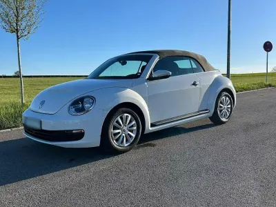 Gebraucht VW Beetle 105 PS (77 kW) 2016 Weiß Kleinwagen