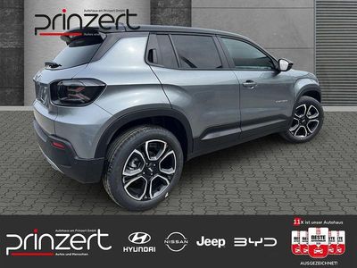 Neu Jeep Avenger Summit 110 PS (80 kW) 2026 Granite grey SUV