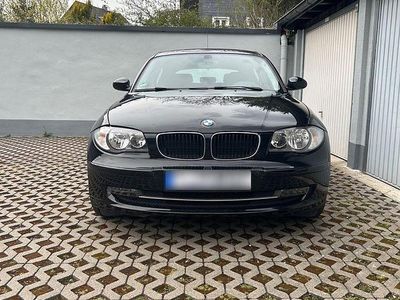 Gebraucht BMW 116 Sport Line 122 PS (89 kW) 2009 Schwarz Kleinwagen