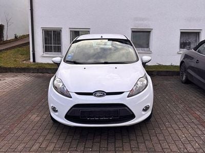 Weiß Gebraucht 2012 Ford Fiesta Trend Kleinwagen | 4.000 € (Fairer Preis)