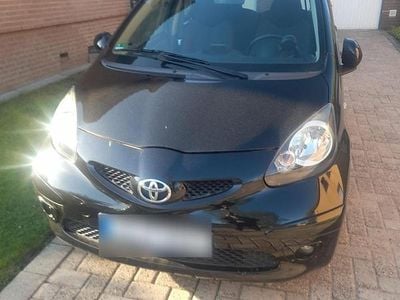 Usata Toyota Aygo 69 CV (50 kW) 2007 Nero Utilitaria
