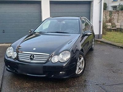Gebraucht Mercedes C180 143 PS (105 kW) 2008 Schwarz Coupé