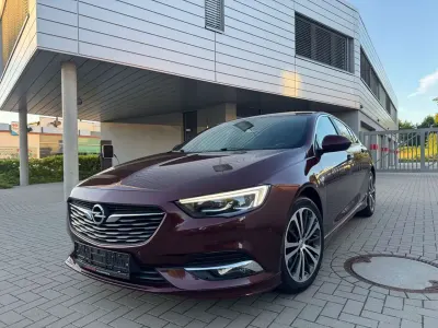Gebraucht Opel Insignia Dynamic 165 PS (121 kW) 2018 Rouge braun/rioja red Limousine