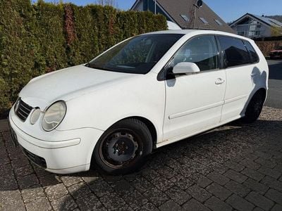 Gebraucht VW Polo Comfortline 75 PS (55 kW) 2004 Weiß Kleinwagen