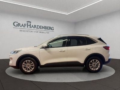 Gebraucht Ford Kuga Titanium 150 PS (110 kW) 2021 Weiß SUV