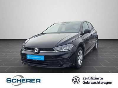 Deep black perleffekt (metallic) Gebraucht 2023 VW Polo Life Limousine | 16.999 € (Guter Preis)