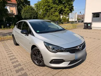 Gebraucht Opel Astra 110 PS (80 kW) 2020 Silber Limousine