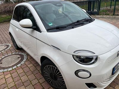 Gebraucht Fiat 500e Icon 86 kW (118 PS) 2022 Weiß Limousine
