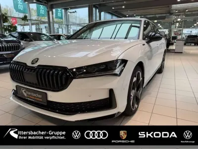 Neu Skoda Superb SportLine 193 PS (141 kW) 2026 Purity weiss Kombi