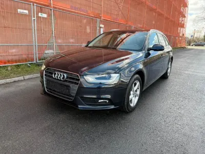 Gebraucht Audi A4 Ambiente 120 PS (88 kW) 2013 Blau Kombi