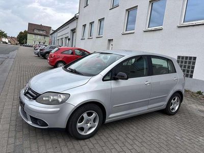 Gebraucht 2005 VW Golf IV | 2.500 €