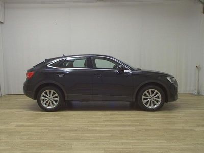 Gebraucht Audi Q3 Sportback 150 PS (110 kW) 2022 Schwarz SUV
