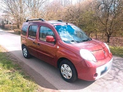 Gebraucht Renault Kangoo 106 PS (77 kW) 2010 Rot Van / Kleinbus