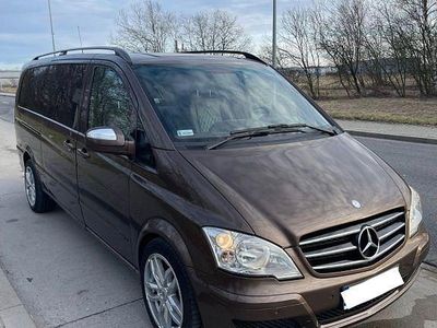 Braun Gebraucht 2009 Mercedes Viano Van / Kleinbus | 13.990 € (Etwas zu teuer)