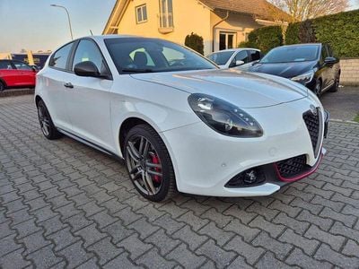 Gebraucht Alfa Romeo Giulietta 120 PS (88 kW) 2020 Weiß Kleinwagen
