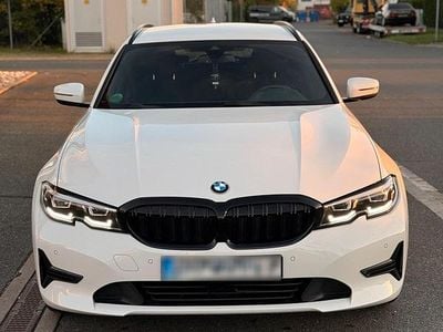 Second-hand BMW 318 150 CP (110 kW) 2022 Alb Break