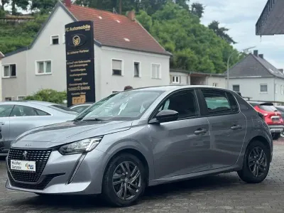 Gebraucht Peugeot 208 Active 101 PS (74 kW) 2022 Grau Kleinwagen