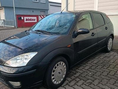 Gebraucht Ford Focus 105 PS (77 kW) 2004 Schwarz Kombi