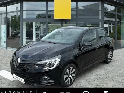 Gebraucht Renault Clio V Equilibre 67 PS (49 kW) 2023 Schwarz Limousine