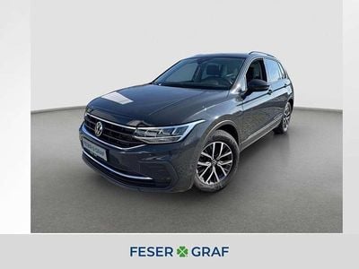 Gebraucht VW Tiguan Life 150 PS (110 kW) 2023 Grau SUV