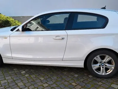 Używany BMW 116 116 KM (85 kW) 2007 Biały Hatchback