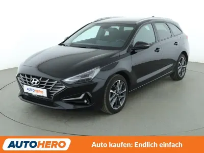 Gebraucht Hyundai i30 GO! 120 PS (88 kW) 2023 Schwarz Kombi