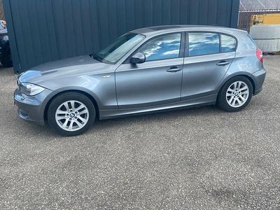 Usata BMW 118 143 CV (105 kW) 2010 Grigio Utilitaria
