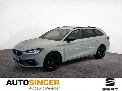 Nevada weiss metallic Gebraucht 2025 Seat Leon ST Black Edition Kombi | 29.580 € (Fairer Preis)