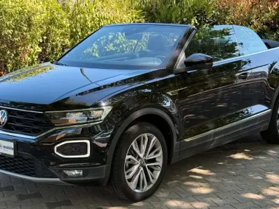 Gebraucht VW T-Roc Cabriolet Active 150 PS (110 kW) 2021 Schwarz Cabrio