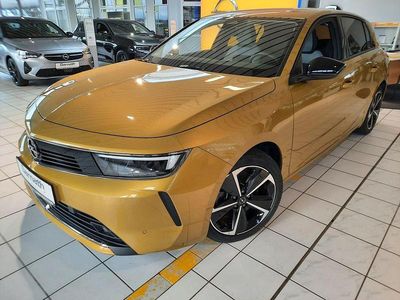Gelb Gebraucht 2022 Opel Astra Edition Limousine | 18.490 € (Guter Preis)