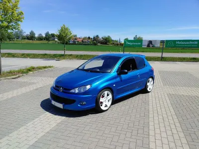 Używany Peugeot 206 RC 177 KM (130 kW) 2004 Niebieski Sedan/Limuzyna