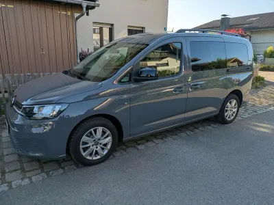 Gebraucht VW Caddy Life 122 PS (89 kW) 2022 Grau Van / Kleinbus