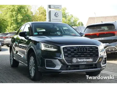 Gebraucht Audi Q2 Design 116 PS (85 kW) 2018 Brillantschwarz SUV