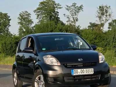 Gebraucht Daihatsu Sirion 91 PS (66 kW) 2009 Schwarz Kleinwagen