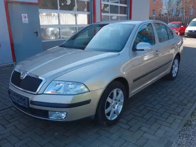 Gebraucht Skoda Octavia Ambiente 102 PS (75 kW) 2005 Beige Limousine
