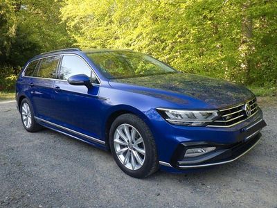 Second-hand VW Passat R 190 CP (139 kW) 2020 Albastru Berlinǎ