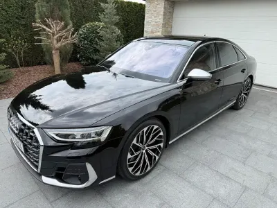 Gebraucht Audi S8 Sport 571 PS (419 kW) 2026 Schwarz Limousine