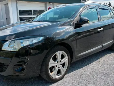 Gebraucht Renault Mégane GrandTour 130 PS (95 kW) 2011 Grau Kombi