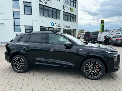 Neu Audi Q3 S-Line 265 PS (194 kW) 2026 Schwarz SUV