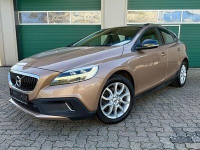 Usata Volvo V40 CC 150 CV (110 kW) 2017 Marrone Station wagon