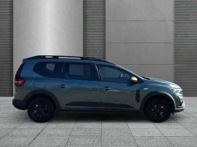 Usata Dacia Jogger Extreme 141 CV (103 kW) 2024 Verde Monovolume